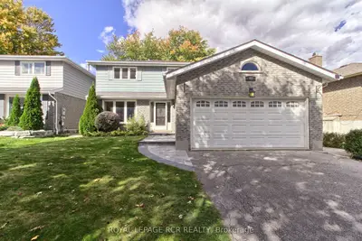 43 Crown Crescent, Bradford West Gwillimbury, On L3z 2m4
