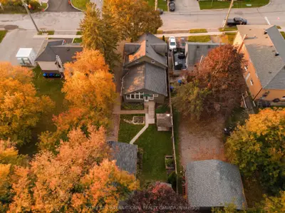 131 John Street E, Bradford West Gwillimbury, On L3z 1g3