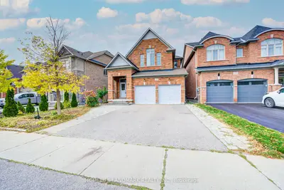 1238 Atkins Drive, Newmarket, On L3x 0b6