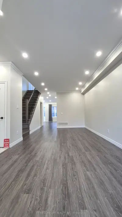 4 Caymus Street, Richmond Hill, On L4b 4g4