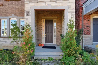 15 Calamint Lane, Richmond Hill, On L4e 1c3