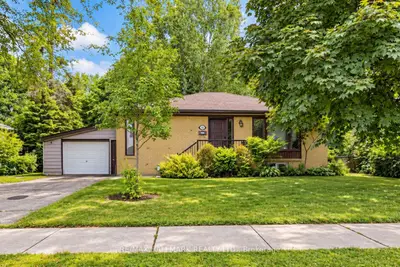 102 Murray Drive Bsmt, Aurora, On L4g 2c5
