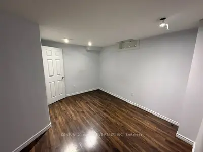 81 Charles Brown Road, Markham, On L3s 4v4
