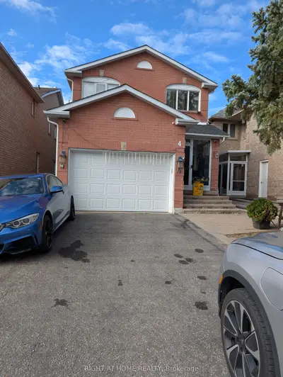 4 Bayel Crescent, Richmond Hill, On L4s 1c2