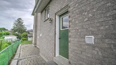 12 Josie Drive Basement, Richmond Hill, On L4c 7g1