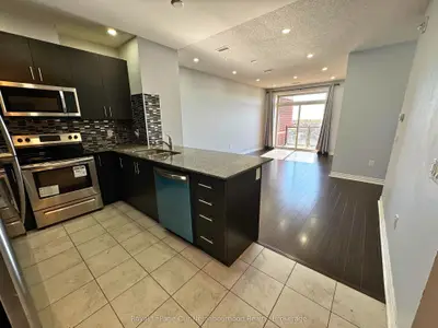 7325 Markham Road 814, Markham, On L3s 3j9