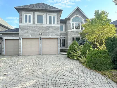 31 Black Walnut Crescent, Richmond Hill, On L4b 3s3