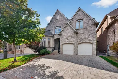 39 Royal West Road, Markham, On L6c 0l5