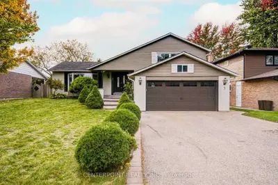 7 Avondale Crescent, Markham, On L3p 2j9