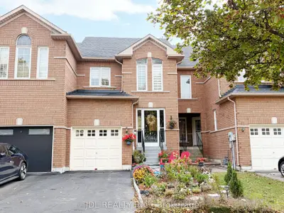 63 Peninsula Crescent, Richmond Hill, On L4s 1v1