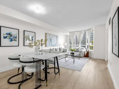 175 Cedar Avenue 309, Richmond Hill, On L4c 9v3