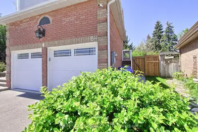 4 Carrington Place B, Bradford West Gwillimbury, On L3z 2v3