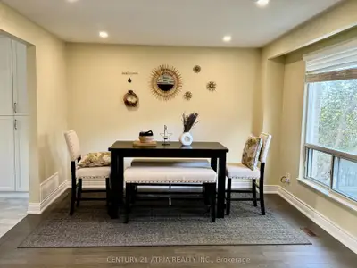 38 Henderson Drive, Aurora, On L4g 3l2