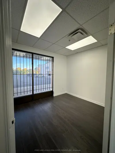 151 Amber Street 10, Markham, On L3r 3b3