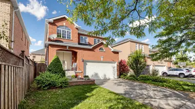 284 Isaac Murray Avenue, Vaughan, On L6a 3e5