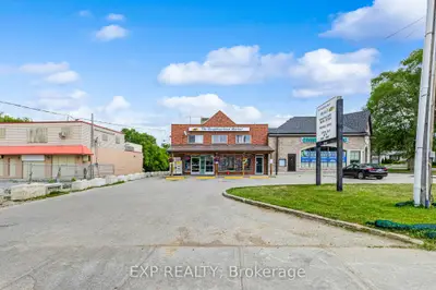 19423 Yonge Street, East Gwillimbury, On L9n 1l8
