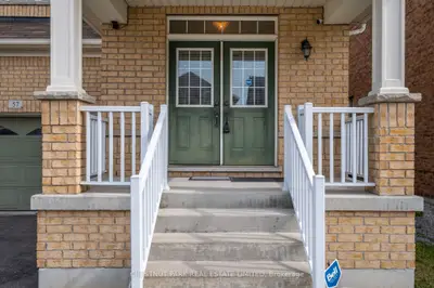 57 James Joyce Drive, Markham, On L6c 0l7