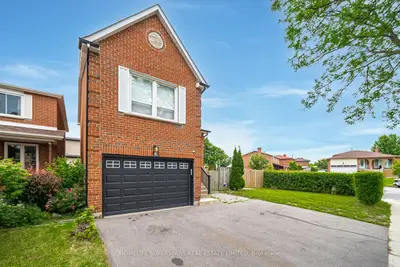 3 New Seabury Drive, Vaughan, On L4k 2b7