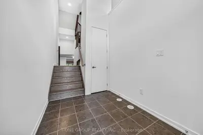 54 Pantheon Lane, Markham, On L6e 0v3