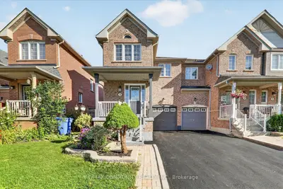 82 Burgeess Crescent, Newmarket, On L3x 2t8
