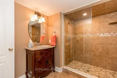 159 ivy jay Crescent Bsmt, Aurora, ON L4G 0E9