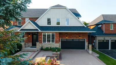 8 Cyril Richardson Court, Uxbridge, On L9p 2a8