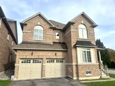 1306 Blencowe Crescent, Newmarket, On L3x 0c4