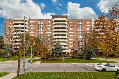 40 Baif Boulevard 313, Richmond Hill, On L4c 5m9