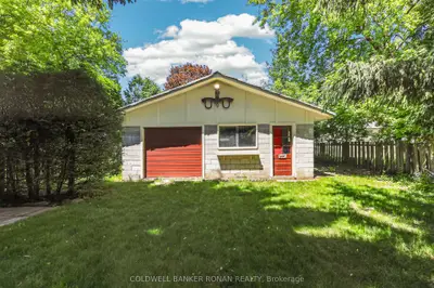 132 Queen Street, New Tecumseth, On L9r 1k6