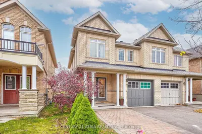28 Barli Crescent, Vaughan, On L6a 4l4