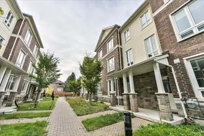25 Chicago Lane, Markham, On L6e 0v6