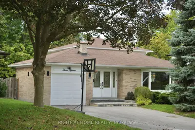 315 Roywood Crescent, Newmarket, On L3y 1a6