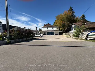 186 King Road Main Floor Only, Richmond Hill, On L4e 2w1