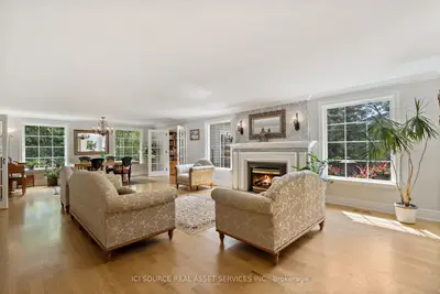 109 Highland Lane, Richmond Hill, On L4c 3s1