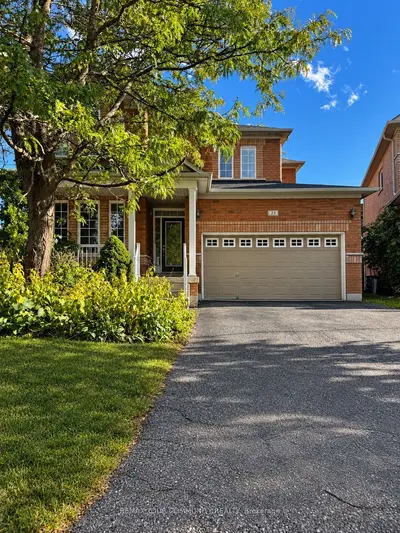 23 Limeridge Street, Aurora, On L4g 7s5