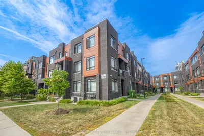 370d Red Maple Road 99, Richmond Hill, On L4c 5t4