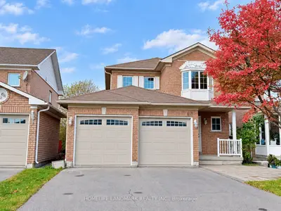 813 Stonehaven Avenue, Newmarket, On L3x 2k3