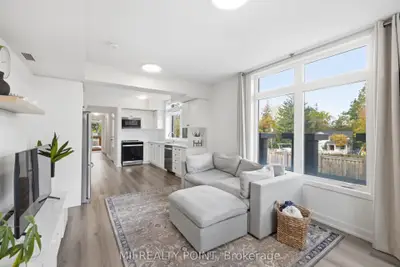 56 Elizabeth Street S 1201, Richmond Hill, On L4c 5w2