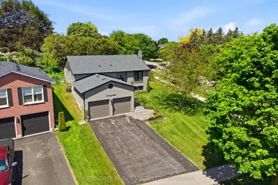 44 Stonehill Boulevard, East Gwillimbury, On L9n 1e3