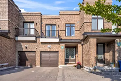 336 Elyse Court, Aurora, On L4g 2c9