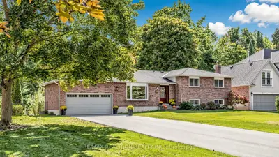 19 Amberglen Court, East Gwillimbury, On L9n 1j6