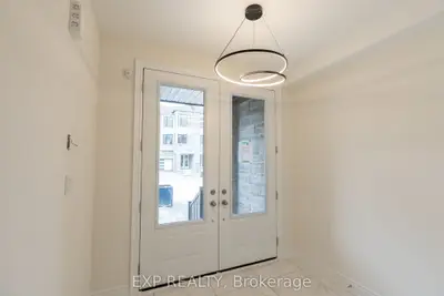 510 New England Court, Newmarket, On L3x 0m6