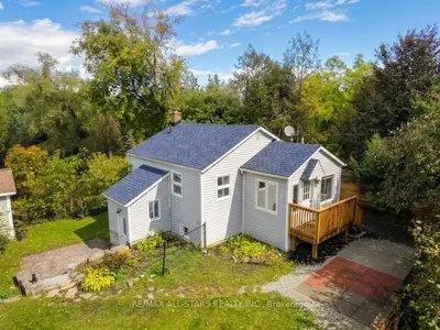41 Mill Street, Uxbridge, On L9p 1h9