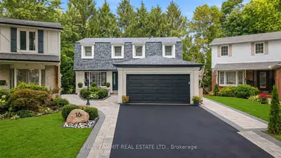 16 Pine Knoll Gate, Markham, On L3t 1v5