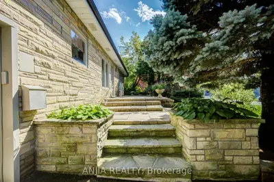 21 Princess Street, Markham, On L3p 1k4