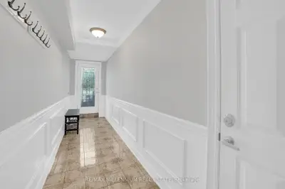 99 Willis Road Lower, Vaughan, On L4l 2s4