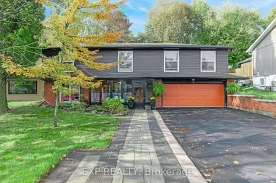 79 Beswick Drive, Newmarket, On L3y 1e8