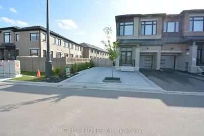 101 Kinloss Street, Vaughan, On L4h 5j5