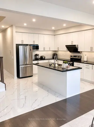 34 Jessica Antonella Street, Markham, On L6c 3k3