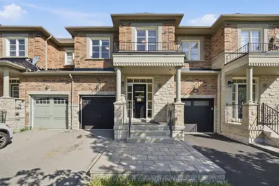 384 William Dunn Crescent, Newmarket, On L3x 3l2